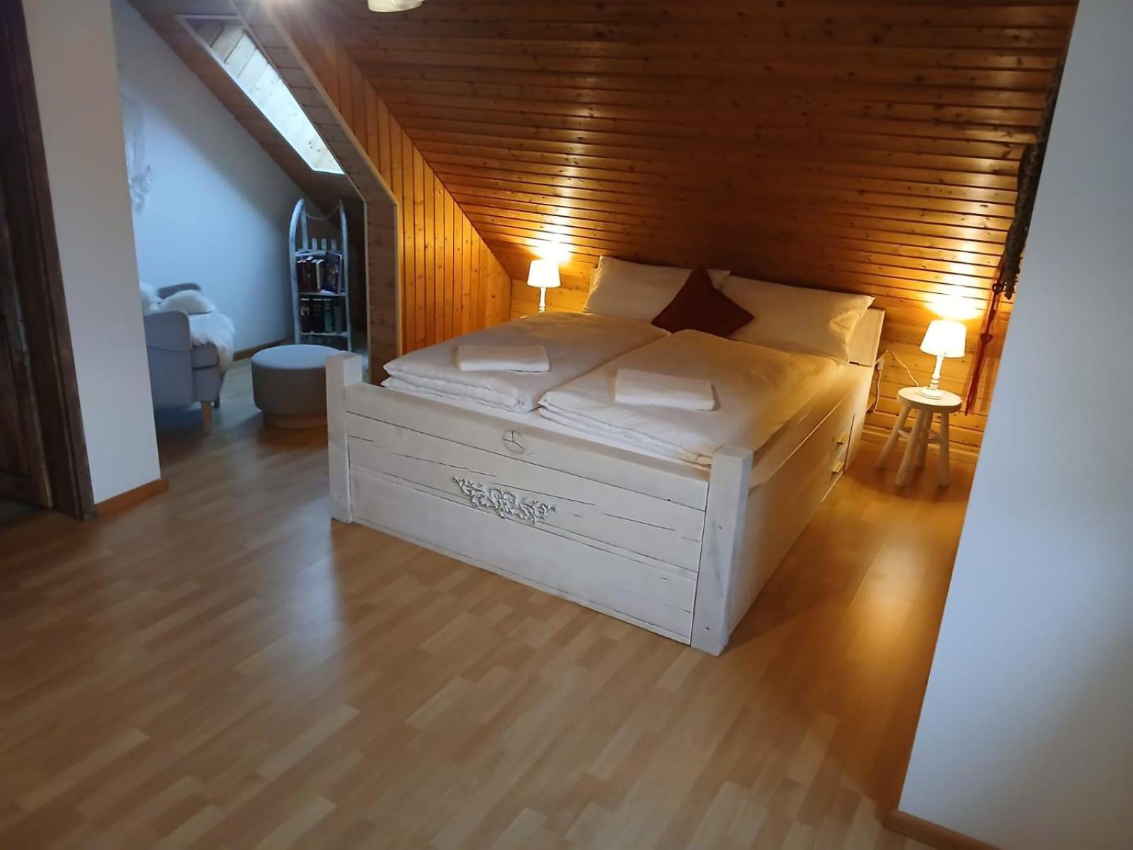Familienfreundliches-Luxus-Bahnwaerterhaus Villa ชิลท์อัค ภายนอก รูปภาพ